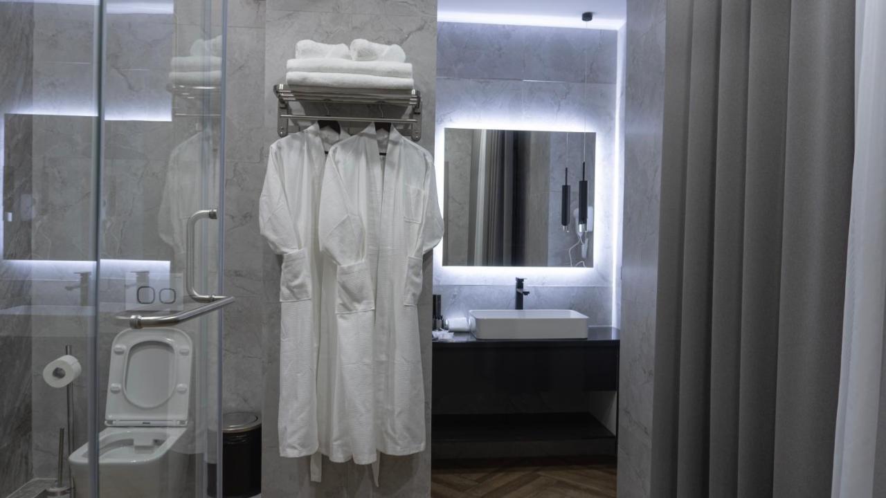 Five Hotel Bişkek Dış mekan fotoğraf