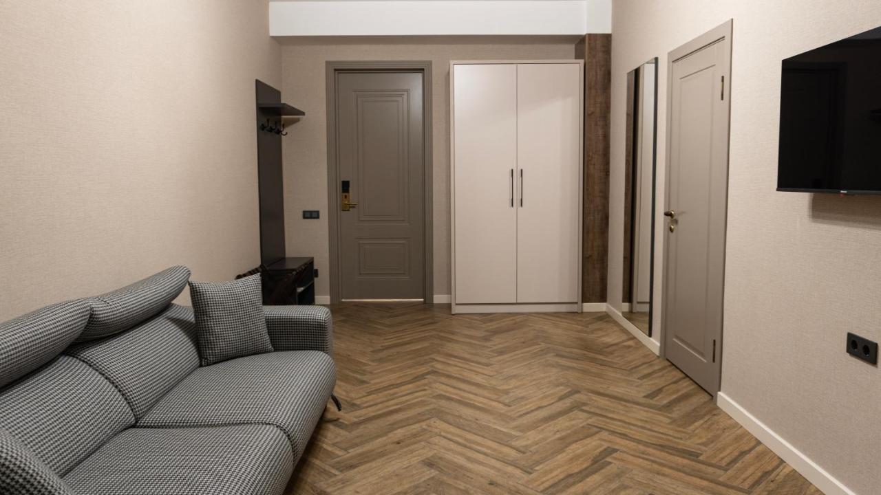 Five Hotel Bişkek Dış mekan fotoğraf