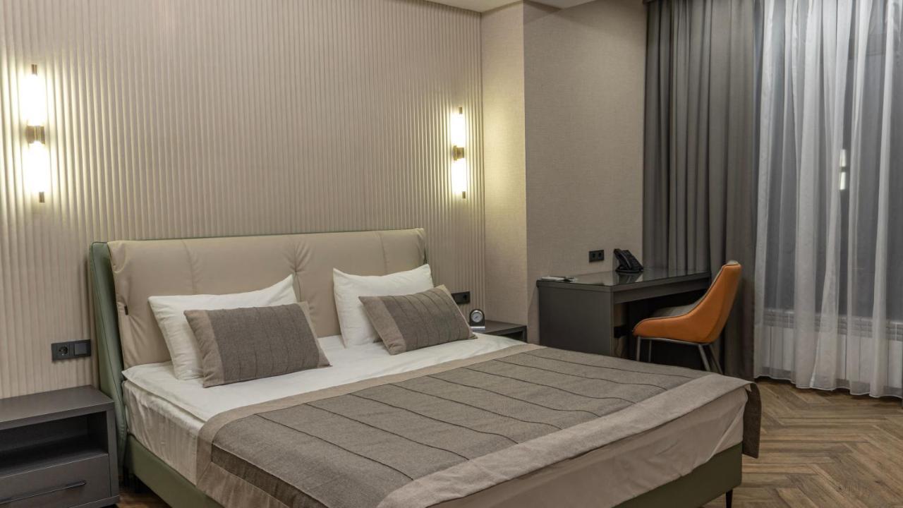 Five Hotel Bişkek Dış mekan fotoğraf