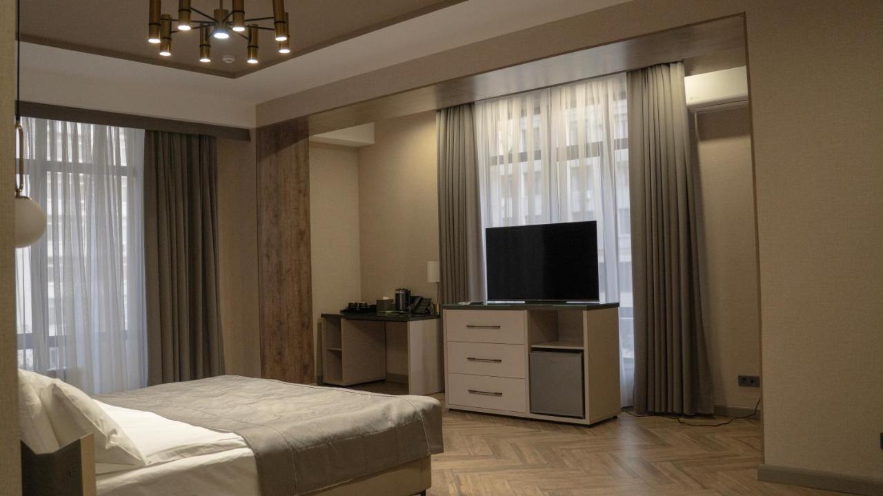 Five Hotel Bişkek Dış mekan fotoğraf