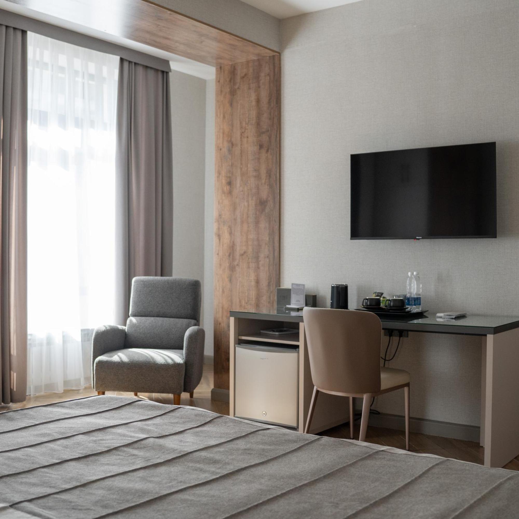 Five Hotel Bişkek Dış mekan fotoğraf