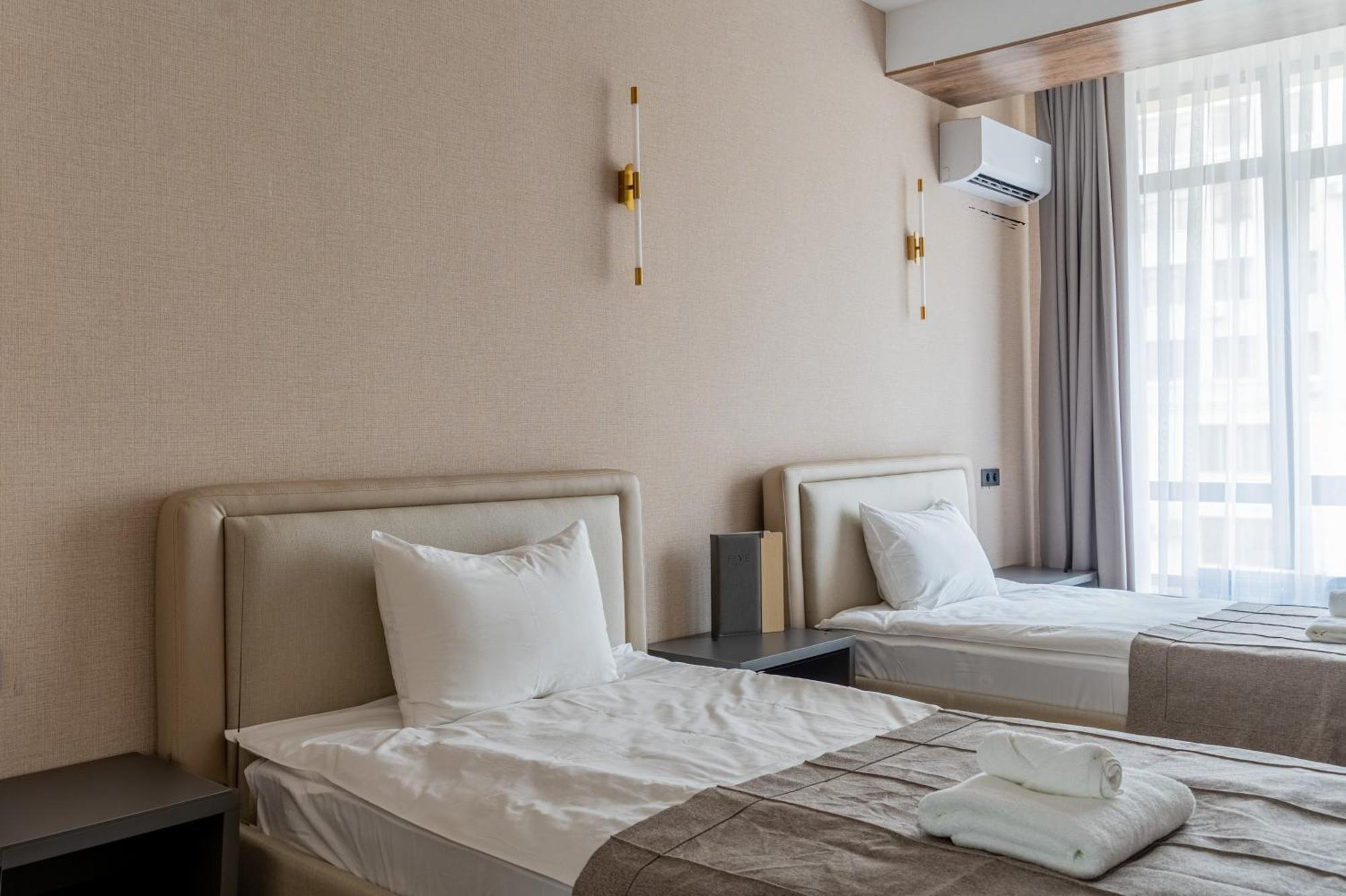 Five Hotel Bişkek Dış mekan fotoğraf