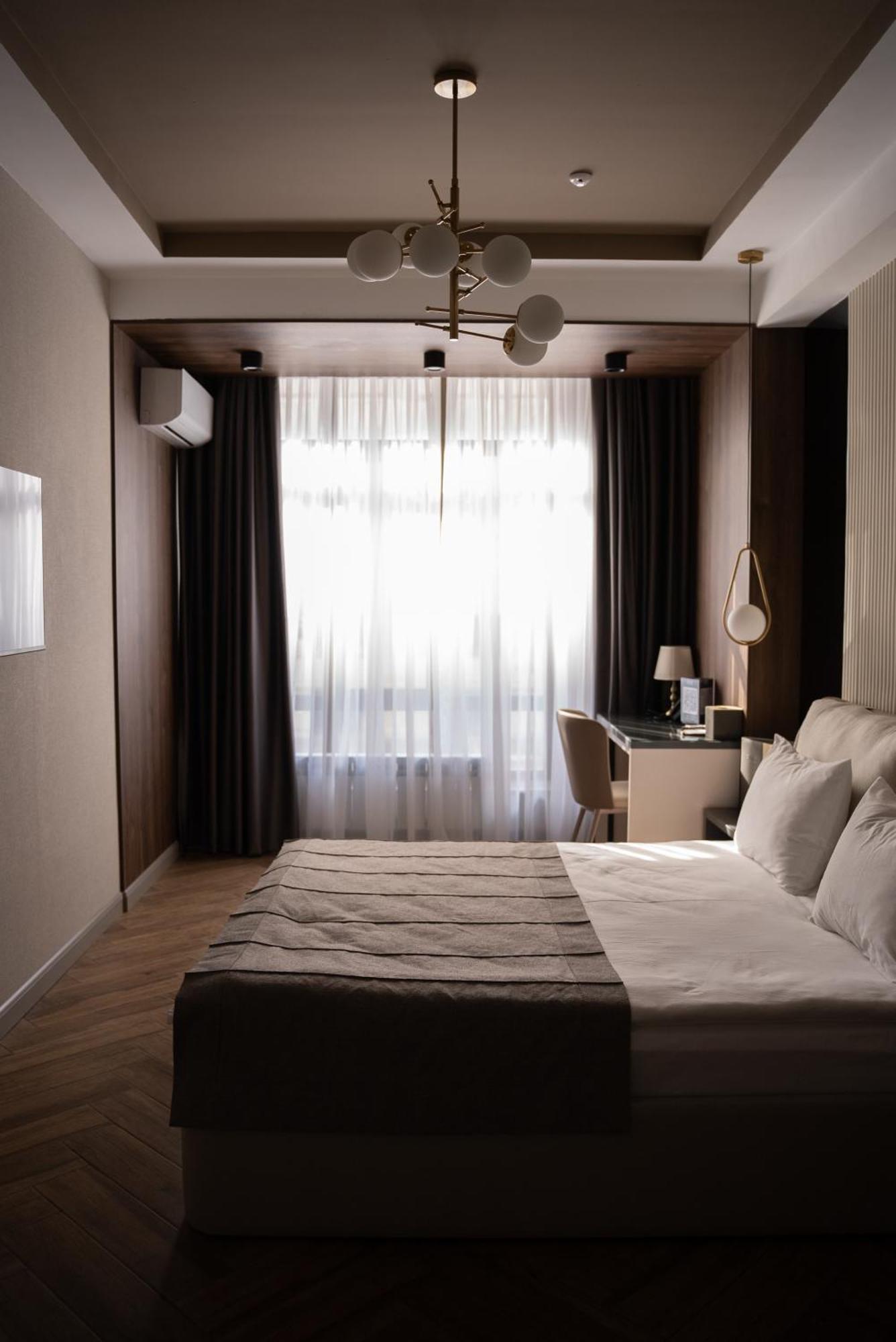 Five Hotel Bişkek Dış mekan fotoğraf