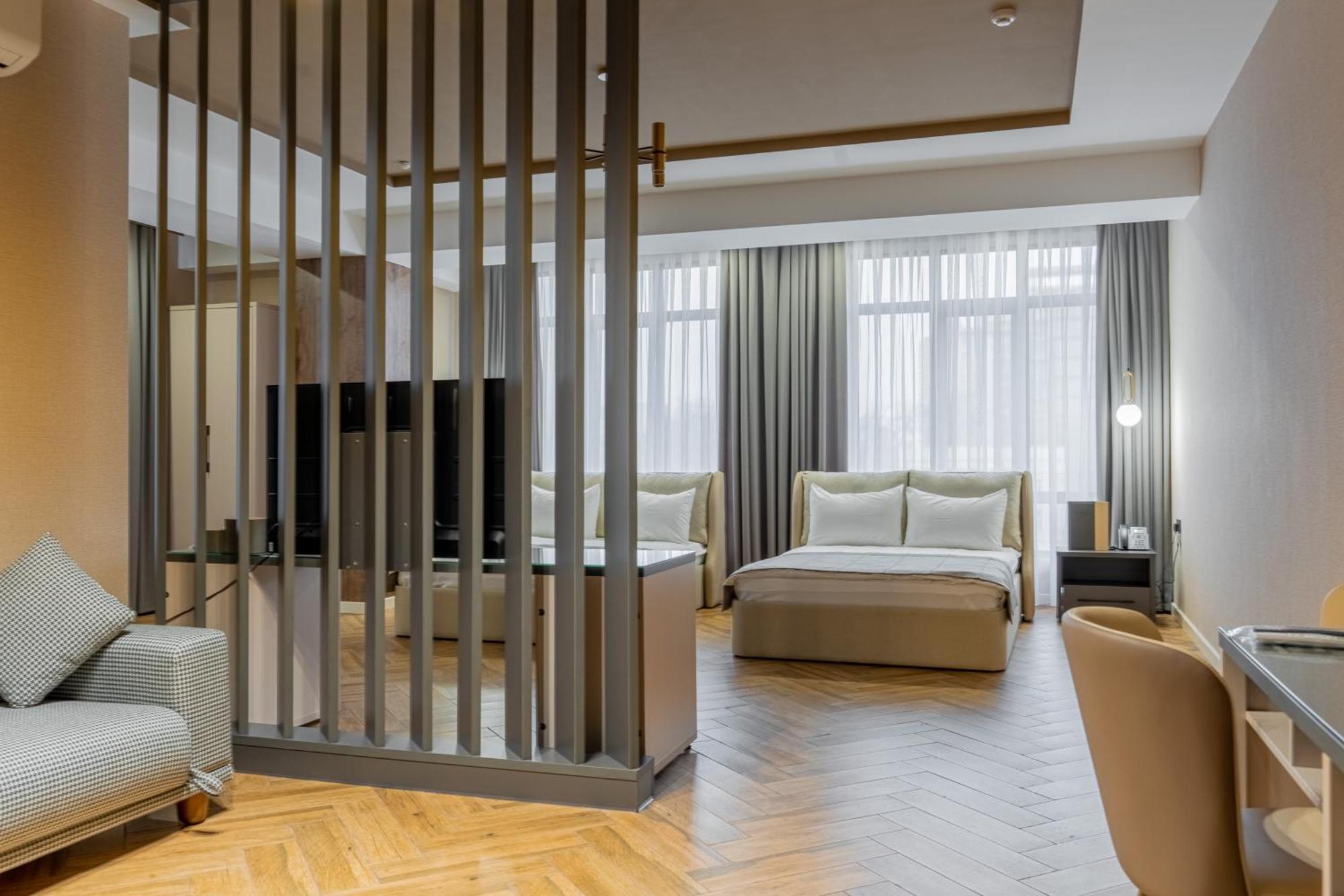 Five Hotel Bişkek Dış mekan fotoğraf
