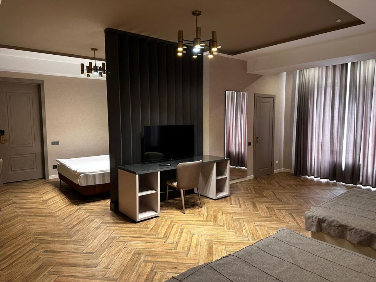 Five Hotel Bişkek Dış mekan fotoğraf